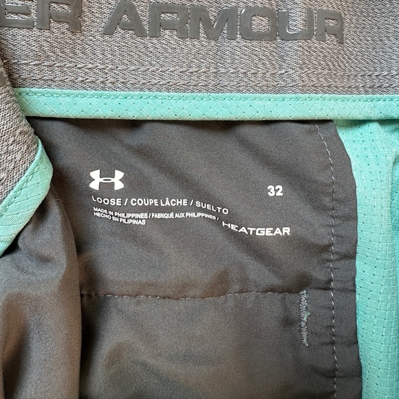 Under Armour Golf Shorts - Picture 2 of 3